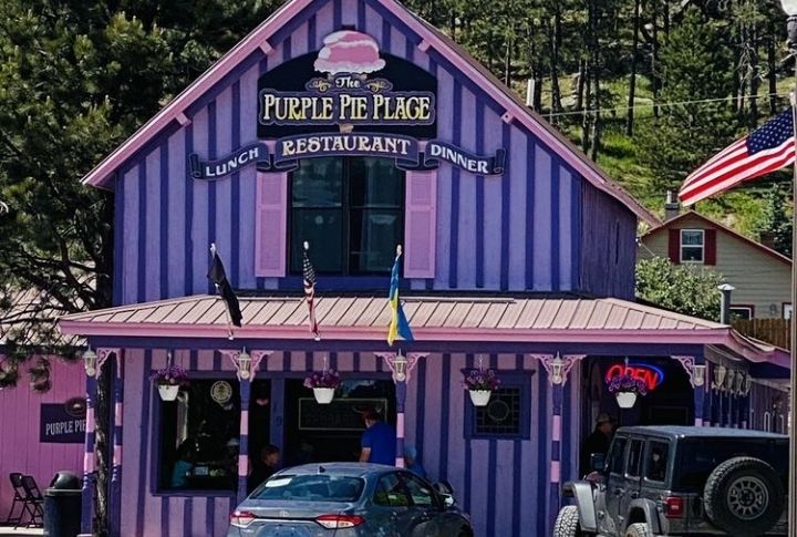 South Dakota: The Purple Pie Place, Custer