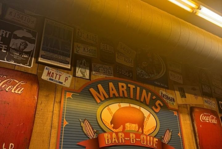 Tennessee: Martin's Bar-B-Que Joint