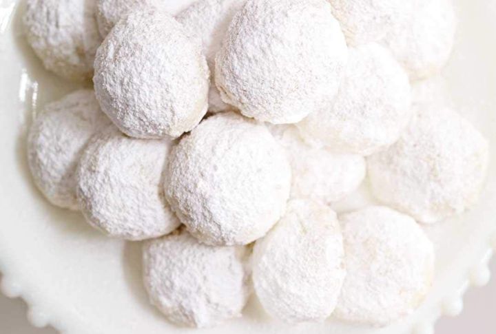 Buttery Pecan Snowball Cookies