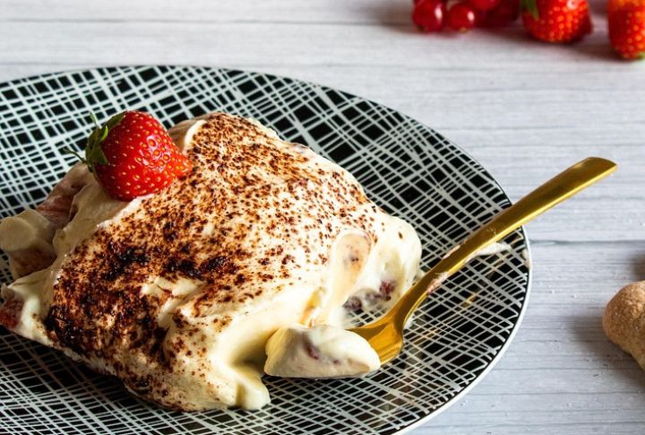 Strawberry Tiramisu