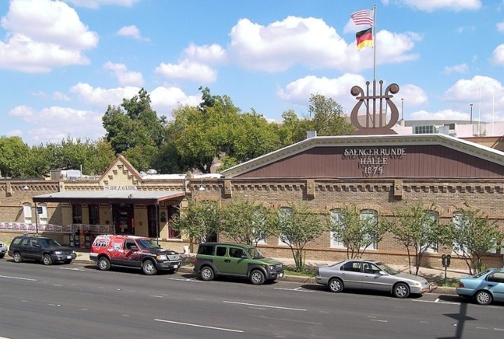 Scholz Garten, Texas