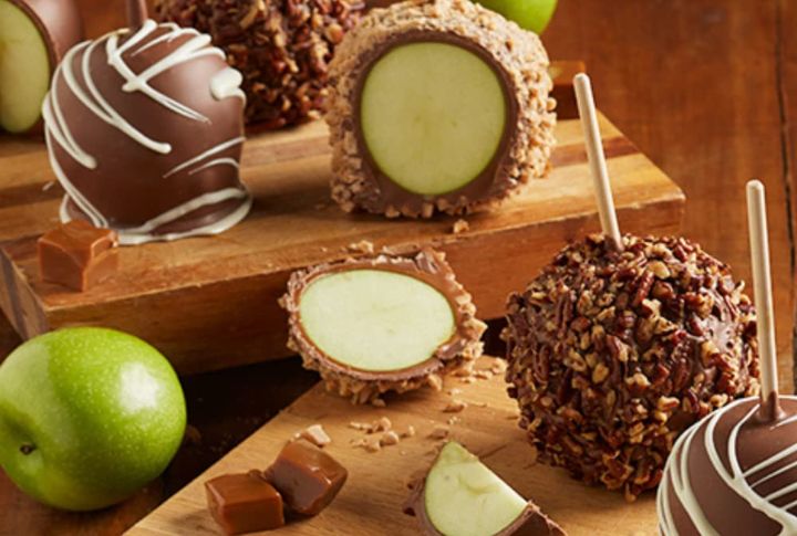 Caramelized Apple Pecan Crunch