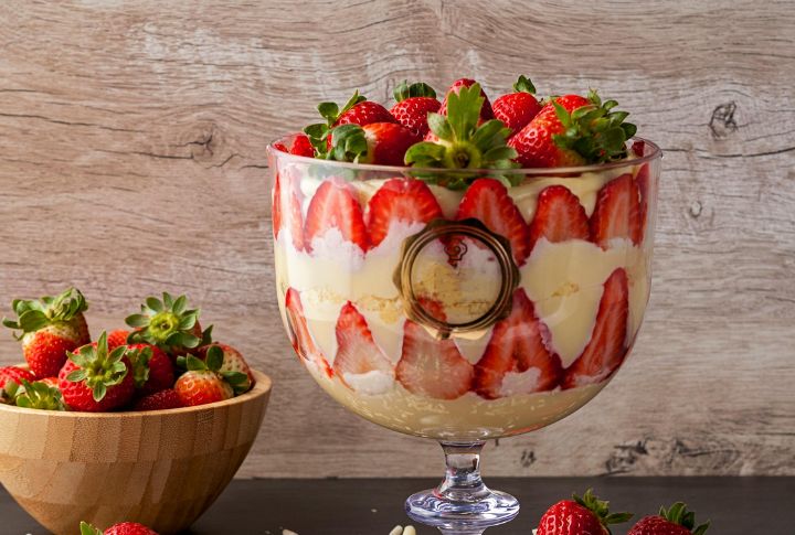 Strawberry Shortcake Trifle