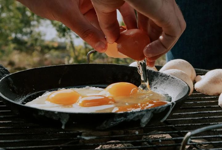 Overcrowding The Pan
