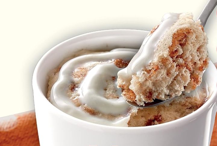 Cinnamon Roll Mug Cake