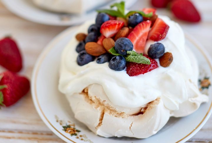 Strawberry Pavlova
