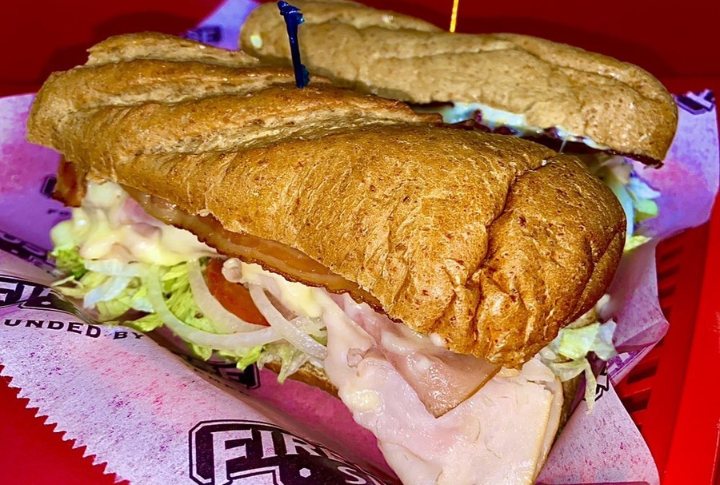 Firehouse Subs' Club On A Sub