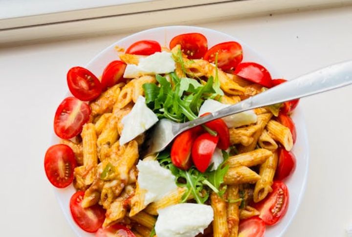 Easy Balsamic Tomato Pasta