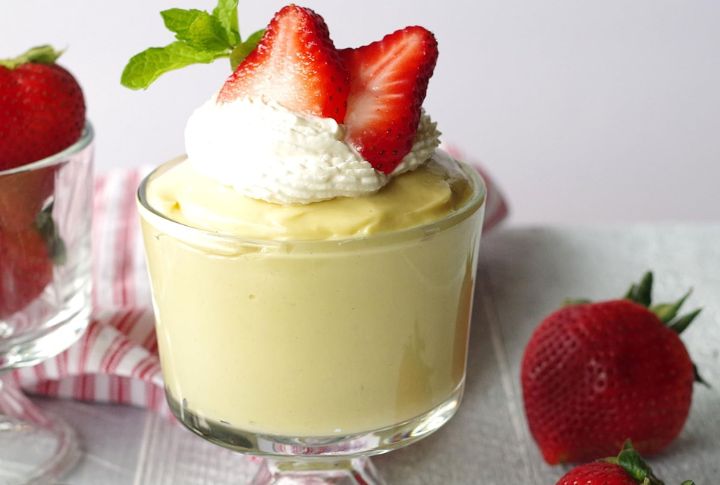 Pudding-Stuffed Strawberries