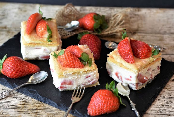 Strawberry Icebox Cake