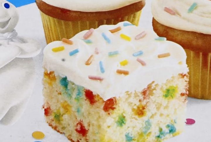 Funfetti Sheet Cake With Buttercream
