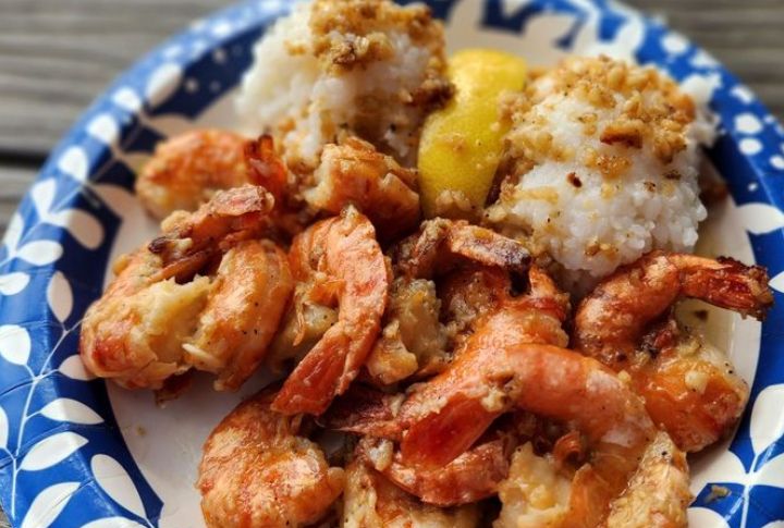 Hawaii: Garlic Shrimp from Giovanni’s, Oahu