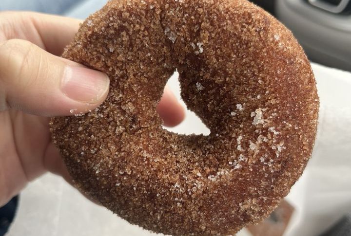 New Hampshire: Cider Donuts At Applecrest Farm, Hampton Falls