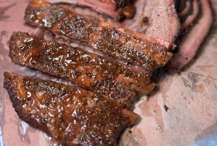Texas: Brisket At Franklin Barbecue, Austin
