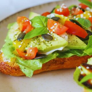 10 Breakfast Ideas That Skip Sugar Without Skipping Flavor