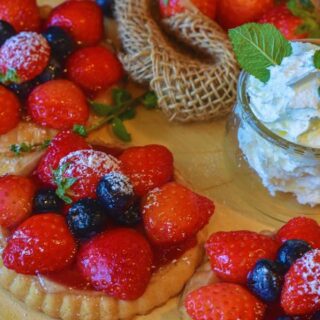 10 Strawberry Desserts With Surprising Flavor Combos