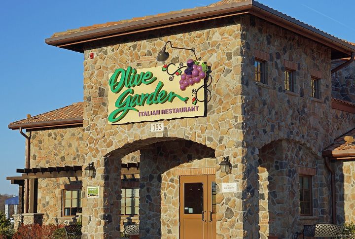 10 Olive Garden Entrees That Failed To Deliver