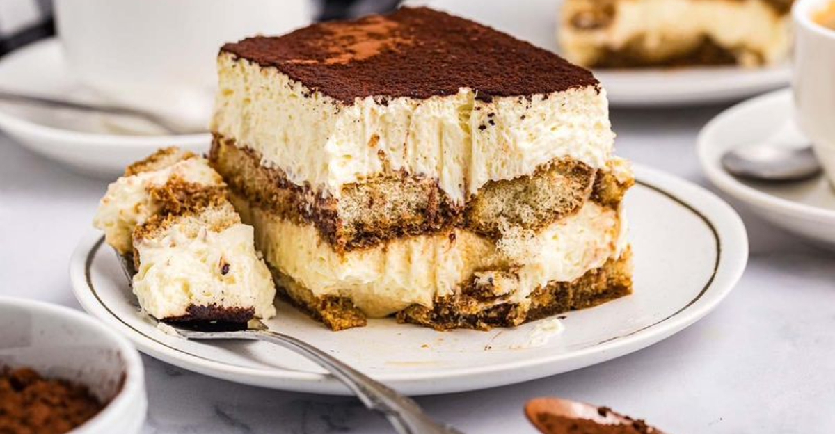 11 Types of Cake Everyone Should Know - Foodie Haven