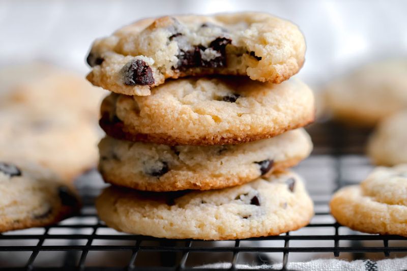 Keto Chocolate Chip Cookies