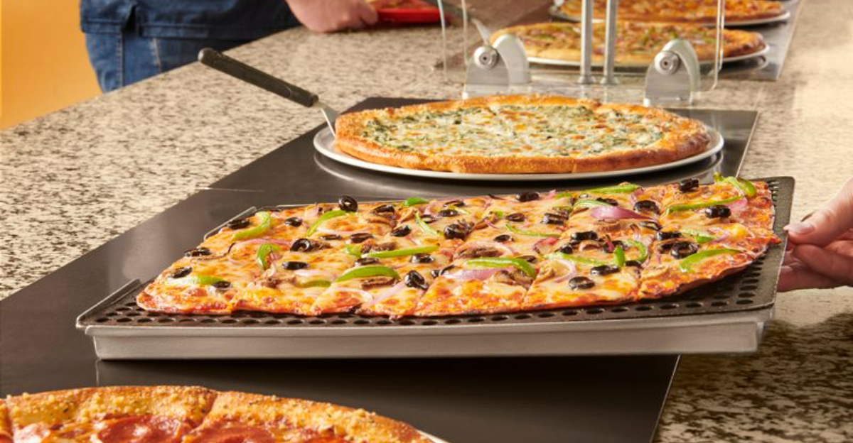 15 Things You’re Doing Wrong at the Pizza Buffet — And 5 Ways to Do It ...