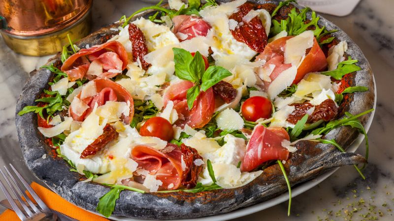 Charcoal Pizza