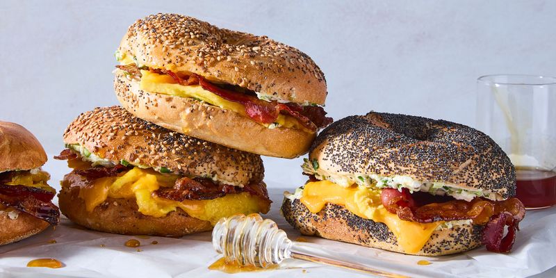 1985: Bruegger's Bagels