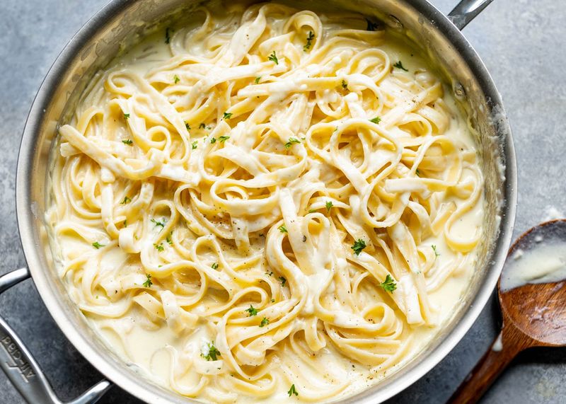 Olive Garden's Fettuccine Alfredo