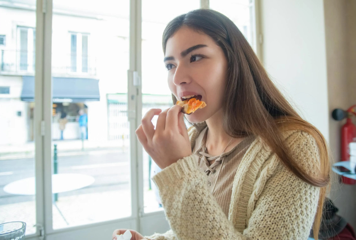 Chewing Food And Sipping At The Same Time
