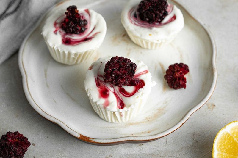 Berry Cheesecake Bites