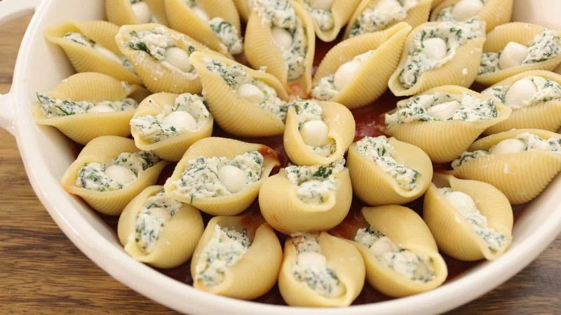 Spinach and Ricotta Stuffed Shells