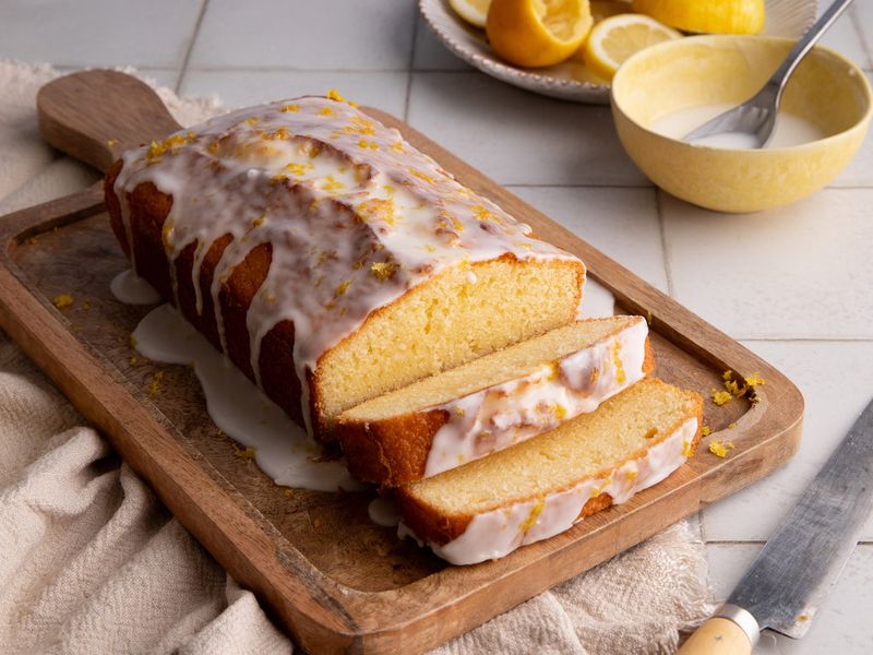 Classic Lemon Drizzle Loaf