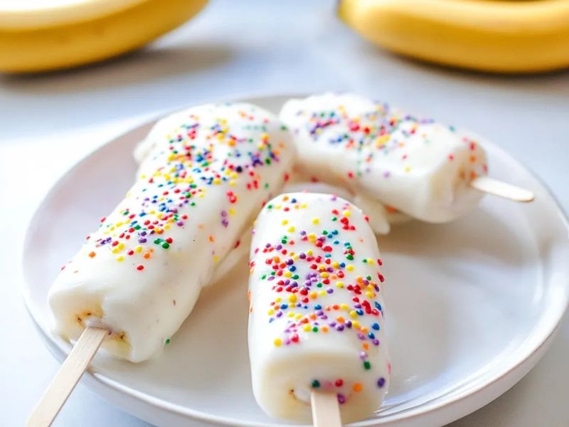 Frozen Banana Yogurt Pops