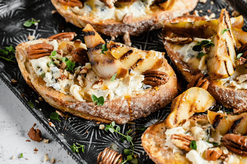 Blue Cheese & Pear Elegance