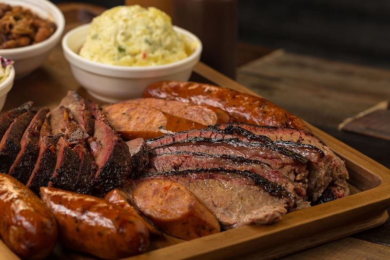 Bar-B-Cutie SmokeHouse