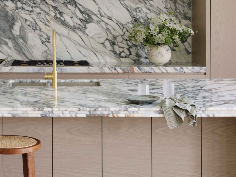 Ogee Edge Opulence