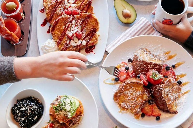 The Broken Yolk Café
