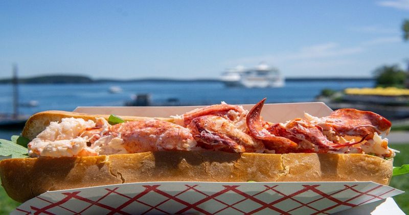 The Lobster Roll - Maine
