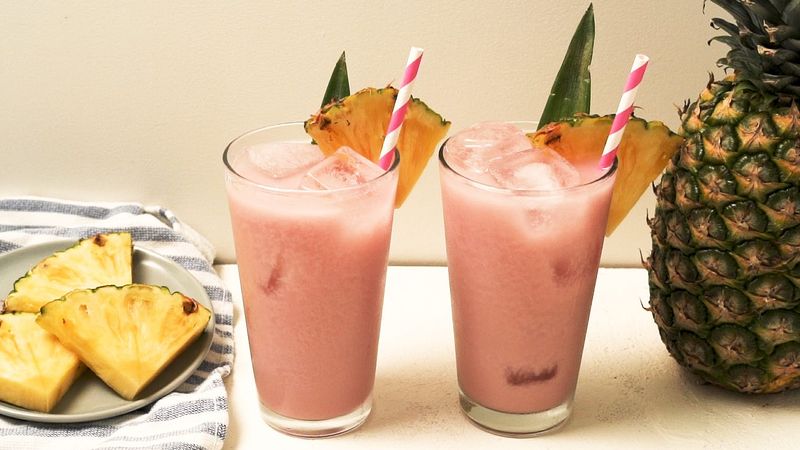 Iced Guava Passionfruit Drink