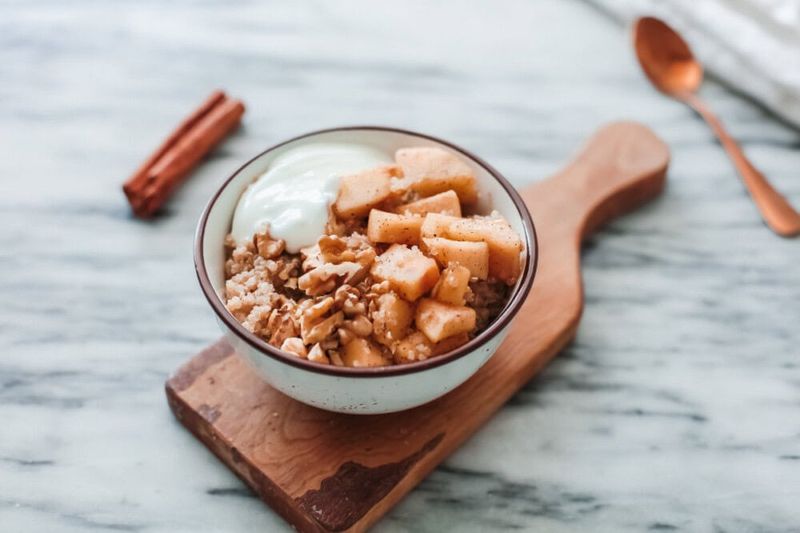 Quinoa Breakfast Bowl