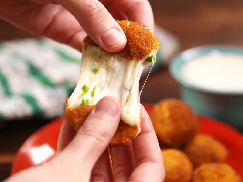 Texas Roadhouse's Rattlesnake Bites