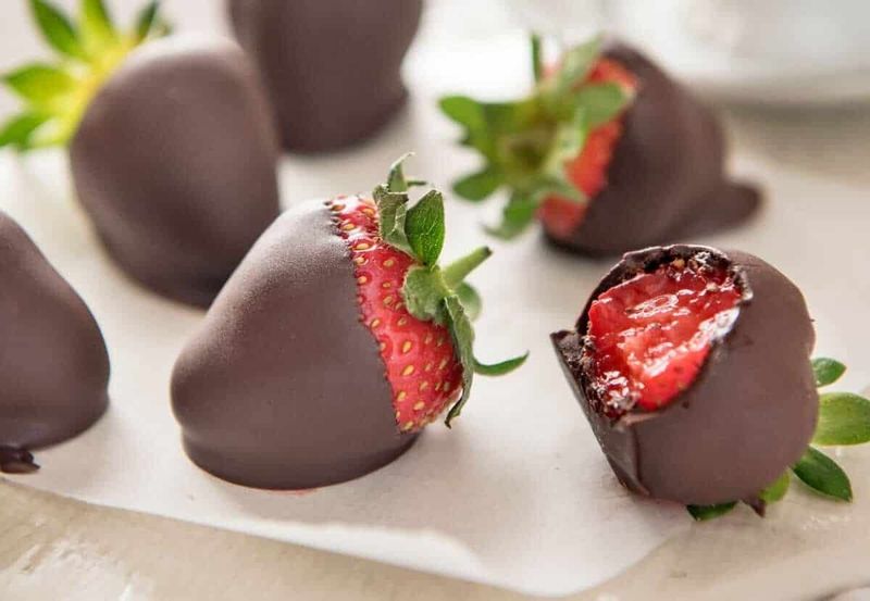 Chocolate-Dipped Strawberries