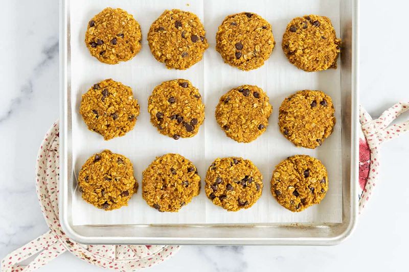 Pumpkin Spice Oatmeal Cookies