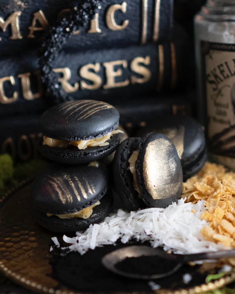 Charcoal Macarons