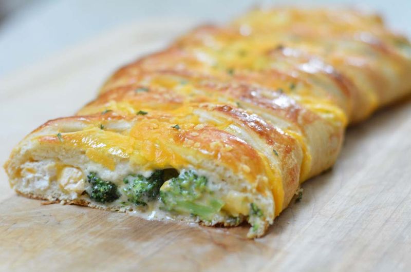 Creamy Chicken and Broccoli Braid