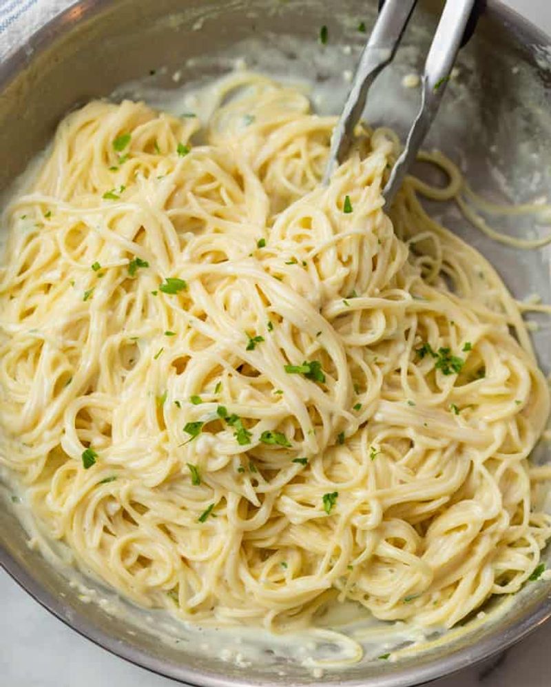 One-Pot Creamy Garlic Pasta