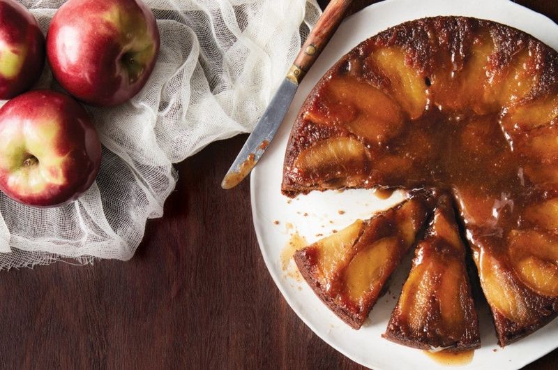 Apple Cinnamon Upside-Down Cake
