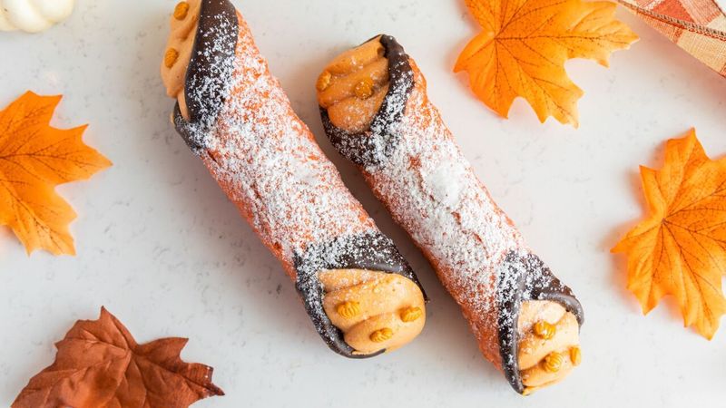 Pumpkin Spice Cannoli