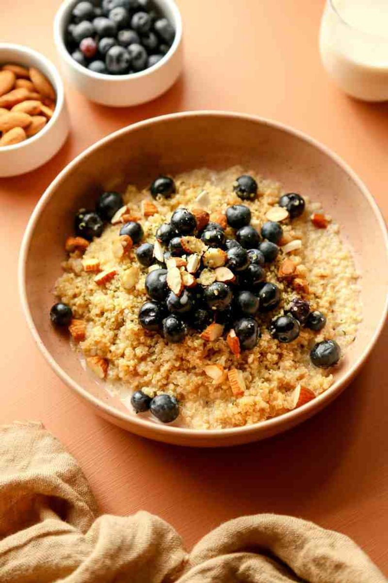 Quinoa Breakfast Bowl