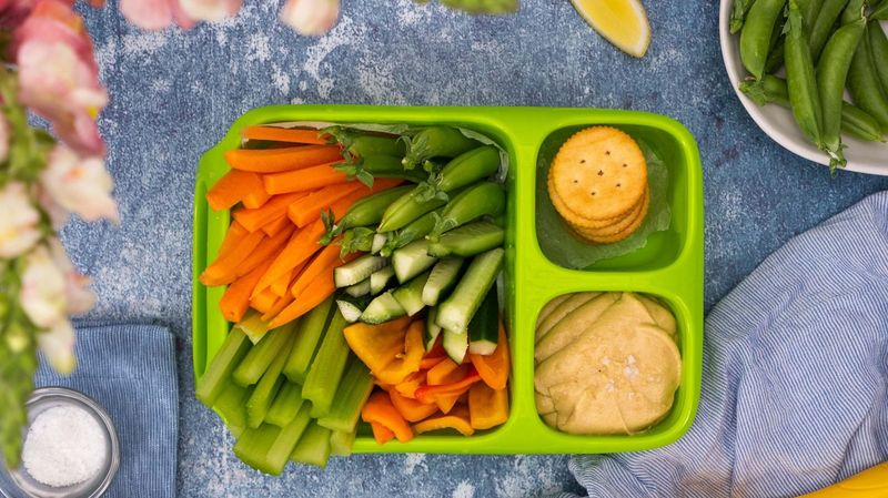 Hummus and Veggie Box