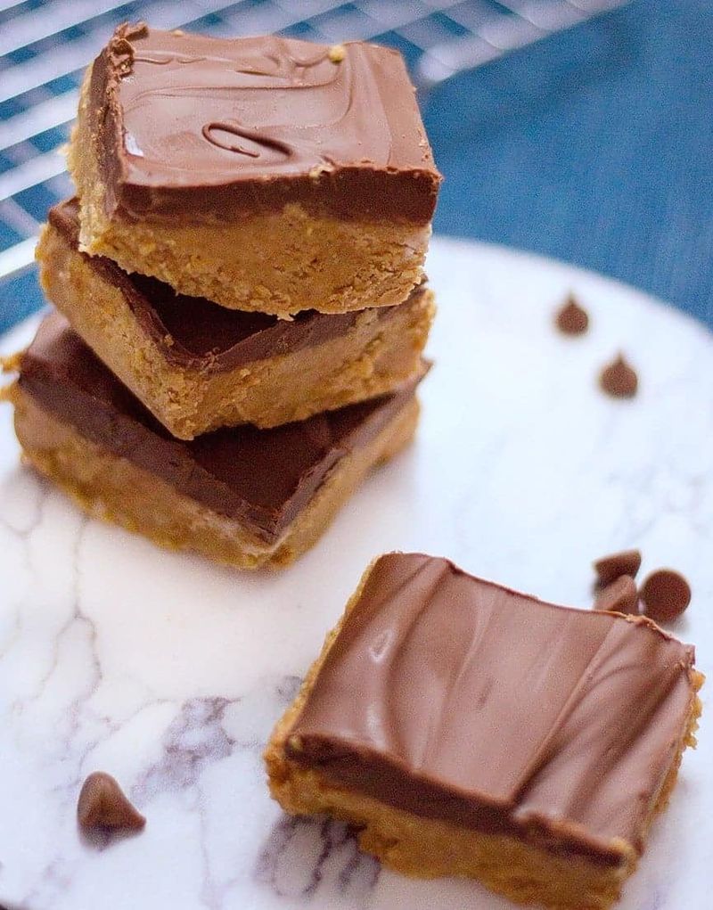 No-Bake Chocolate Peanut Butter Bars
